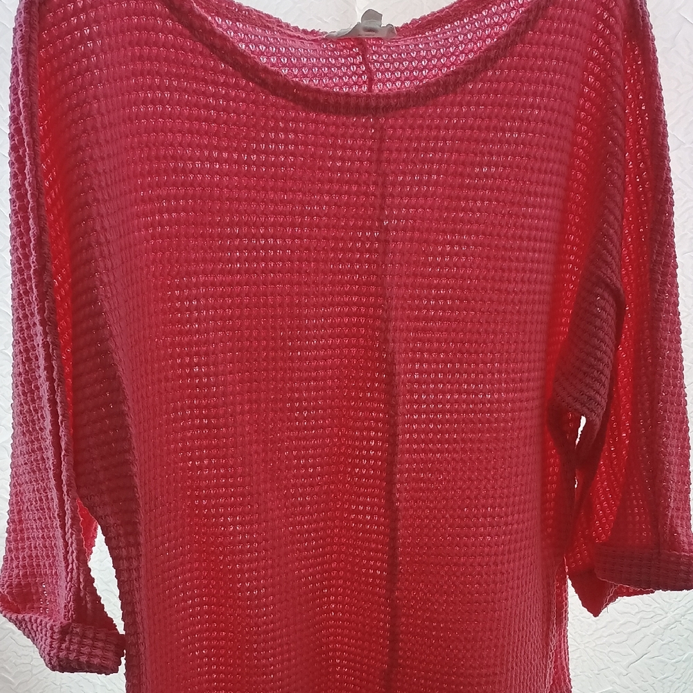 ANDREE BY UNIT Vibrant Rose Red Knit Top